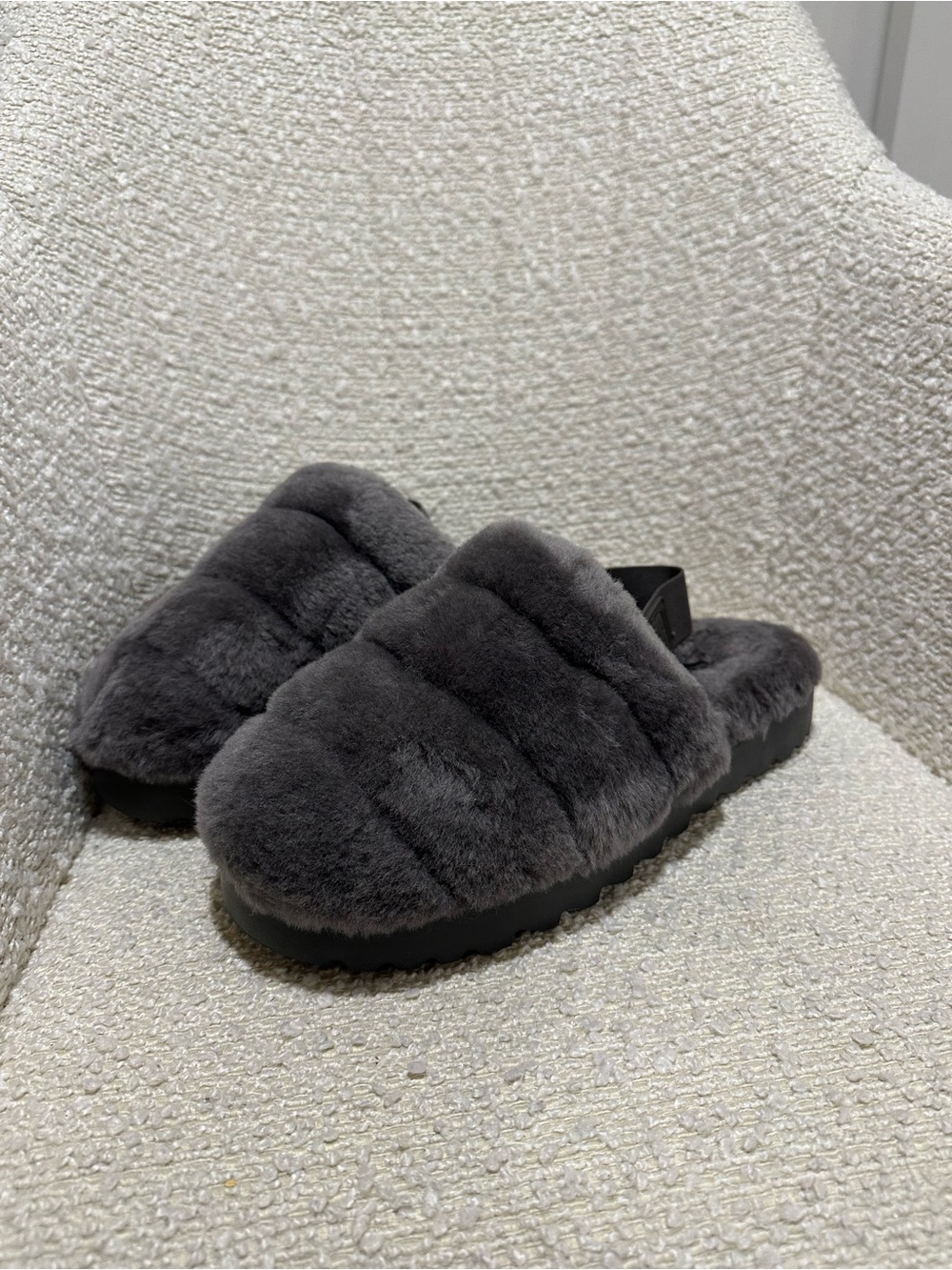 UGG Fluff Slide Shearling Slippers - Charcoal Gray